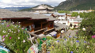 Blick &uuml;ber die tibetische Altstadt von Dukezong - S&uuml;d-Ost-Tibet: Sehensw&uuml;rdigkeiten