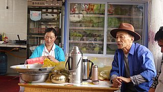 Restaurant bei Benzilan - S&uuml;d-Ost-Tibet: Land und Leute