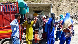 Mobiler Verkaufsstand im Dorf Sartal - Jammu & Kashmir: Land und Leute