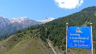 Auf dem Highway No. 1 - Srinagar-Leh-Highway - Jammu & Kashmir: Landschaft
