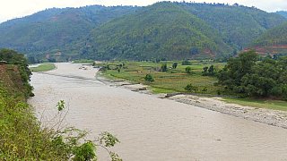 2015 - Trisuli-Fluss im Langtang-Gebiet - Helambu-Langtang: Landschaft