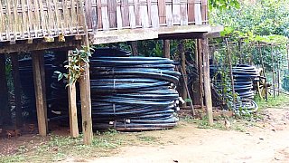 Leitungsrohre - West-Myanmar: Land und Leute