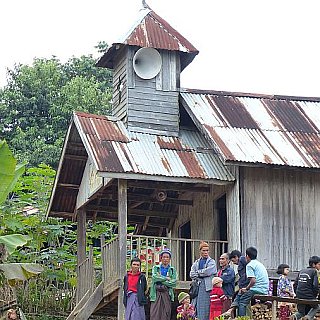 Kirche bei Kampalet - West-Myanmar: Land und Leute