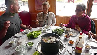 Tibetischer Hotpot - S&uuml;d-Ost-Tibet: Essen & Schlafen