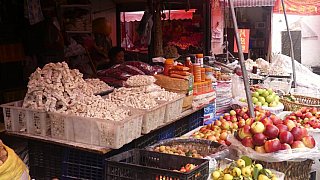 Marktstand auf dem Bazar von Nyingchi - S&uuml;d-Ost-Tibet: Land und Leute