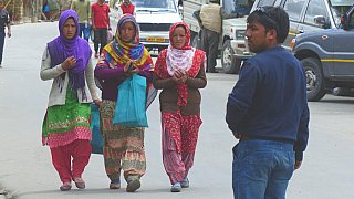 Junge moslemische Damen in Sankul - Zanskar: Land und Leute