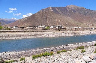 2006 - Flusstal auf dem Weg nach Drigung - Zentral-Tibet: Landschaft