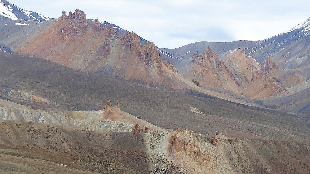 Bizarre Felsenlandschaft in Ladakh - Ladakh: Landschaft