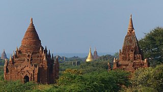 Blick &uuml;ber das Tempelfeld von Bagan - Zentral-Myanmar: Sehensw&uuml;rdigkeiten