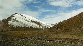 Fahrt hinauf zum Lakpa La Pass - Zentral-Tibet: Landschaft