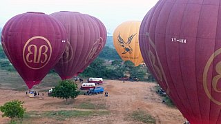 Start der Ballonfahrt - Zentral-Myanmar: Sehensw&uuml;rdigkeiten