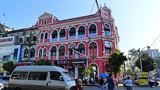 Die Stra&szlig;en von Yangon - Zentral-Myanmar: Land und Leute