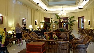 Restaurant im Strand Hotel in Yangon - Zentral-Myanmar: Essen & Schlafen