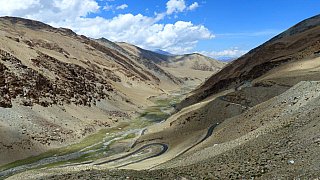 Hinunter ins Tal - Ladakh: Landschaft