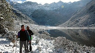 Aufbruch zur n&auml;chsten Trekking-Etappe! - Paro - Haa: Landschaft