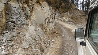 Piste hinter Gasa nach Koina - Thimphu-Punakha: Laya Trekking