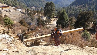 Lastentr&auml;ger - Thimphu-Punakha: Laya Trekking