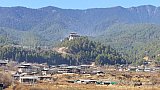 Jakar Dzong im Choekhor-Tal in Bumthang - Zentral-Bhutan: Sehensw&uuml;rdigkeiten