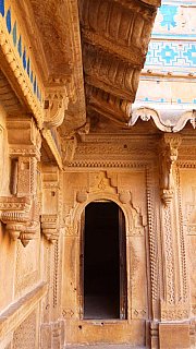 Innenhof im Mansingh Palast im Gwalior Fort - Madhya-Pradesh: Sehensw&uuml;rdigkeiten