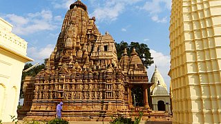 &ouml;stliche Tempelgruppe in Khajuraho - Madhya-Pradesh: Sehensw&uuml;rdigkeiten