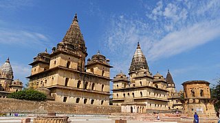 Chhatris in Orcha - Uttar Pradesh: Sehensw&uuml;rdigkeiten