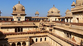 Jahangir Malhal Palast im Orcha Fort - Madhya-Pradesh: Sehensw&uuml;rdigkeiten