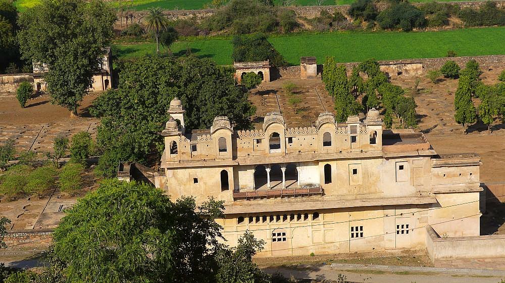 Rai Praveens Mansion neben dem Orcha Fort - Madhya-Pradesh: Sehensw&uuml;rdigkeiten