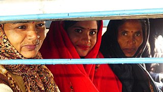 Drei Damen im Zug - Indien mit dem Zug