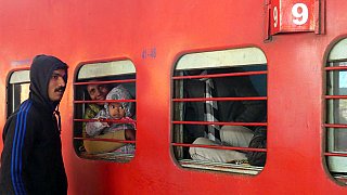 Verabschiedung am Zug - Indien mit dem Zug