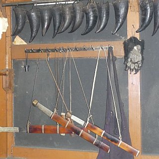 Jagdtroph&auml;en im Apatani-Haus - Indien - Nordosten - Land und Leute