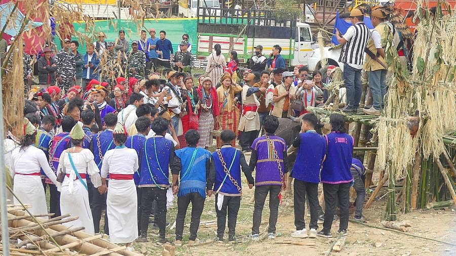 Opferplatz auf dem Boori Boot-Fest - Indien - Nordosten - Land und Leute