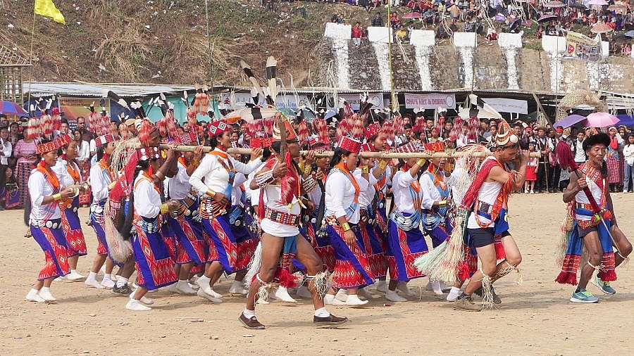 Wangcho-Tanzgruppe - Indien - Nordosten - Land und Leute
