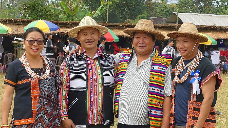 Erinnerungsfoto vom Reh-Fest in Roing - Indien - Nordosten - Land und Leute