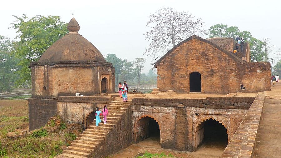 Talatalghar-Festung bei Sibsagar - Indien - Nordosten - Sehensw&uuml;rdigkeiten