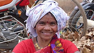 Marktfrau in Pamela auf dem Wochenmarkt - Chhattisgarh: Land-und-Leute