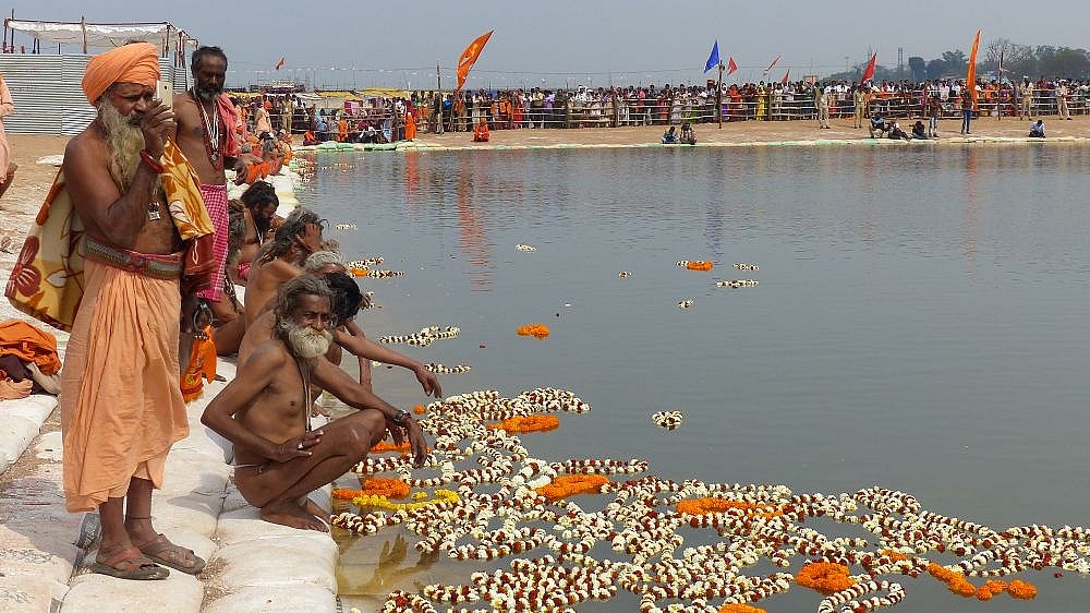Vor dem rituellen Bad auf der Rajim Kumbh Mela - Chhattisgarh: Land-und-Leute