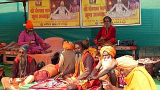 Pilger- und Saddhu-Zeltcamp in Rajim - Chhattisgarh: Land-und-Leute