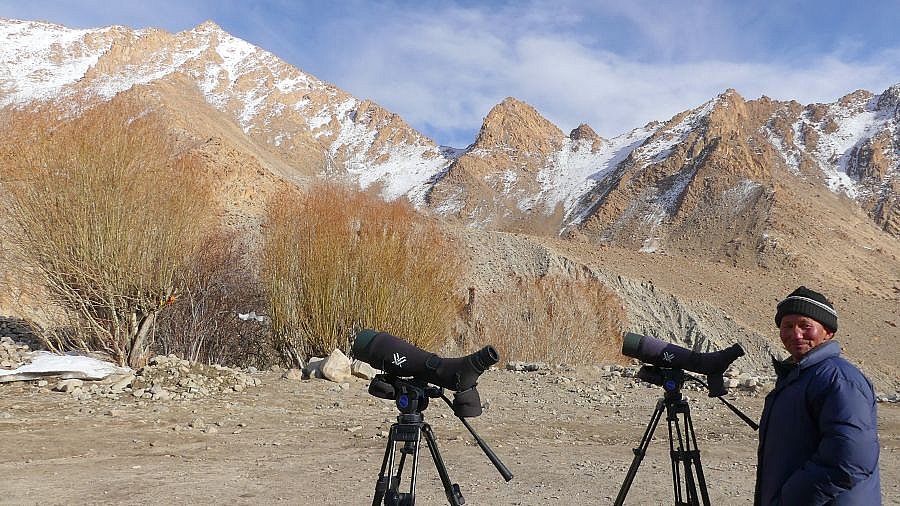 Einheimischer Wildtier-"Spotter" - Ladakh: Landschaft