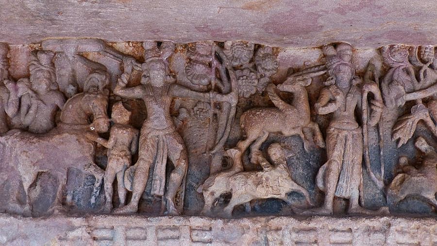 Antike Steinreliefs in Udayagiri - Chhattisgarh: Sehensw&uuml;rdigkeiten