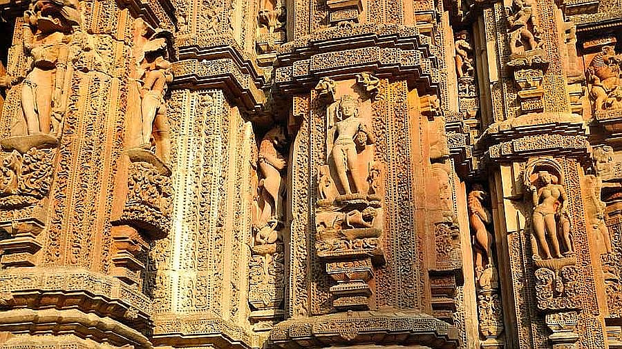Steinreliefs des Rajarani Tempels - Chhattisgarh: Sehensw&uuml;rdigkeiten