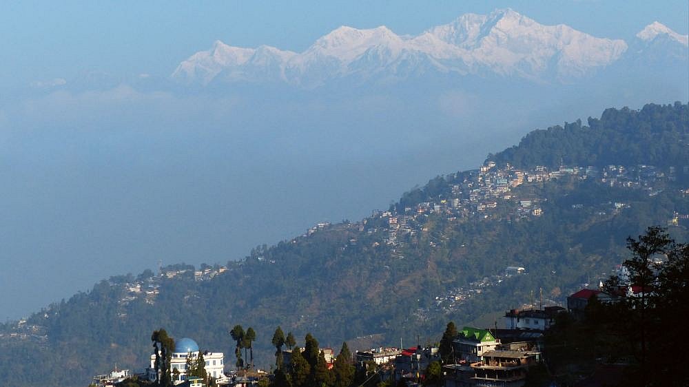 Ausblick auf der Toy Train Fahrt von Darjeeling nach Ghoom - West-Bengalen: Landschaft