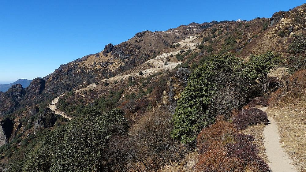Serpentinen hinauf nach Sandakphu - West-Bengalen: Landschaft