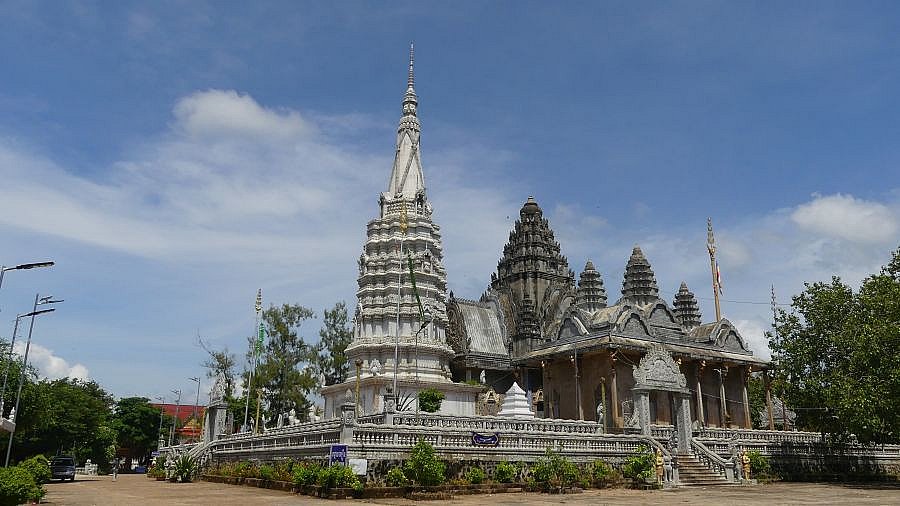 Phnom Pros und Phnom Srey - Kambodscha - Sehensw&uuml;rdigkeiten