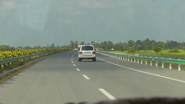 Autobahn in Kambodscha - Kambodscha-Blog