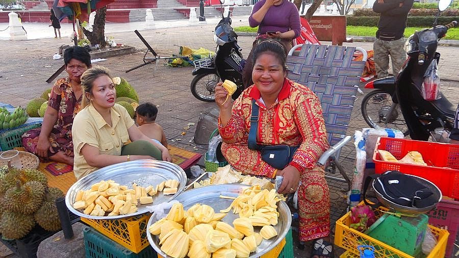 Marktstand in Kampong Chhnang - Kambodscha - Land und Leute