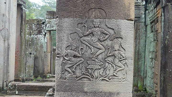 Wandreliefs der Apsara-T&auml;nzerinnen im Bayon Tempel - Kambodscha - Sehensw&uuml;rdigkeiten