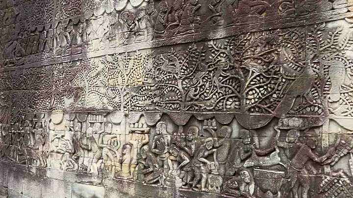 Steinreliefs des Bayon Tempels in Angkor Thom - Kambodscha - Sehensw&uuml;rdigkeiten