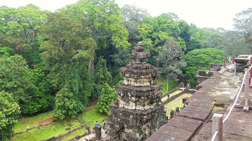 Ausblick vom Baphuon Tempel in Angkor - Kambodscha - Sehensw&uuml;rdigkeiten