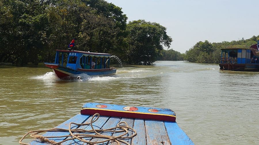 Waldges&auml;umter Kanal in Kampong Phluk - Kambodscha-Landschaft