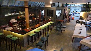 Rezeption und Bar - Kambodscha - Essen und Schlafen